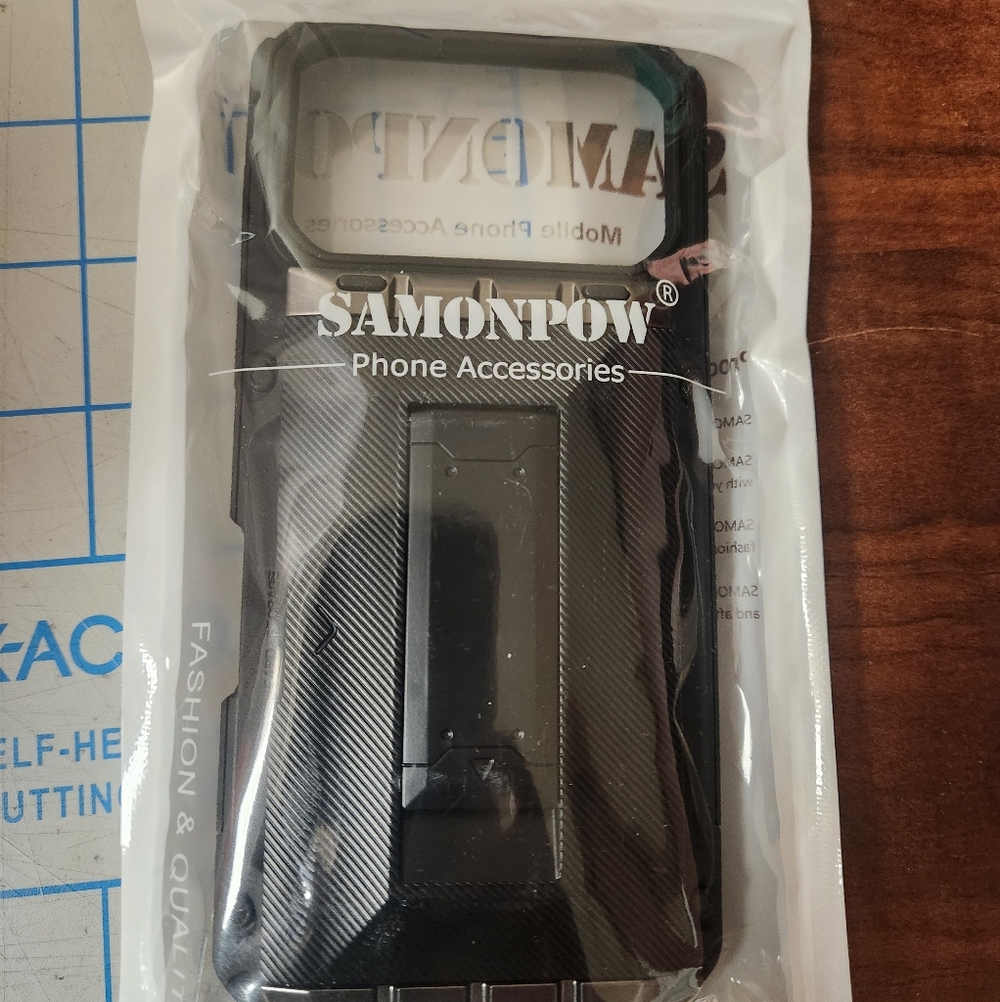 Black iPhone 17 Pro Case